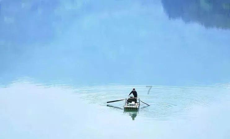 时尚民族风装扮