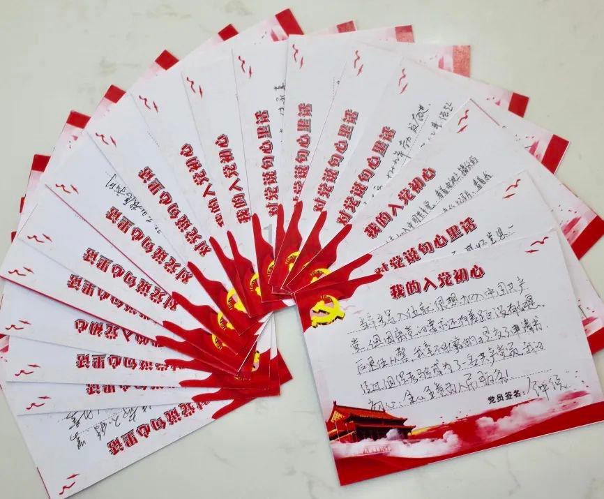 双人游览车进驻秀湖畔